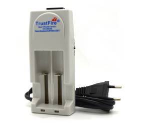 Зарядка Trustfire TR-001 18650